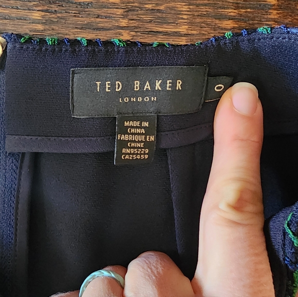 Ted Baker Green Lace Skirt EUC - Picture 2 of 4